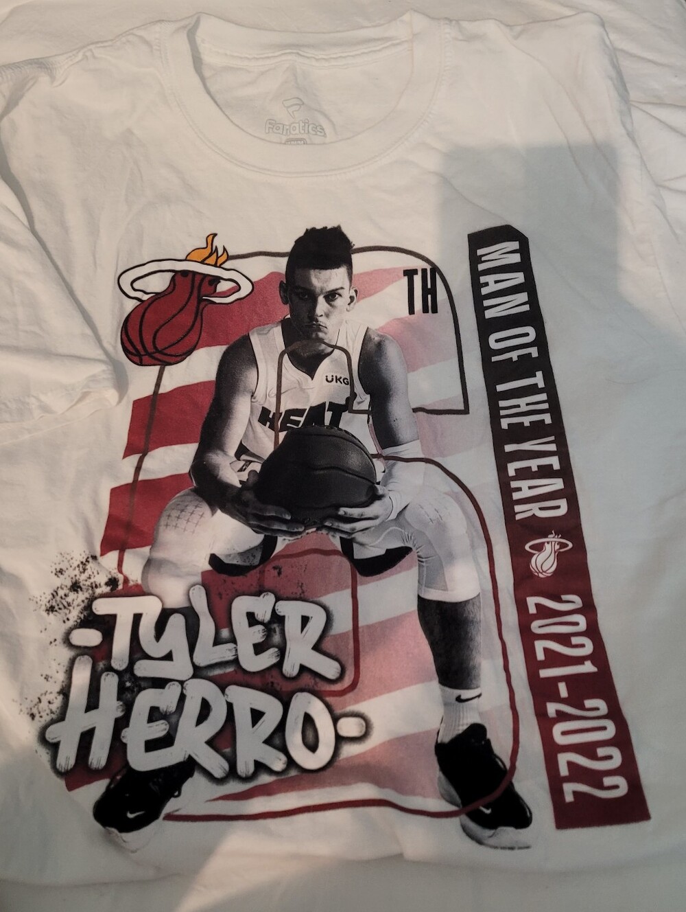 Fanatics Tyler Hero Miami Heat Basketball Man Of The Year T-Shirt Medium